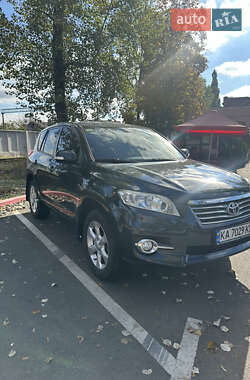 Позашляховик / Кросовер Toyota RAV4 2011 в Ірпені