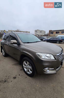 Позашляховик / Кросовер Toyota RAV4 2011 в Кам'янці