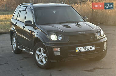 Позашляховик / Кросовер Toyota RAV4 2001 в Луцьку