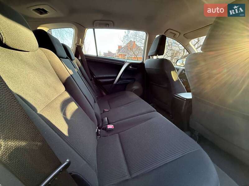 Позашляховик / Кросовер Toyota RAV4 2013 в Києві