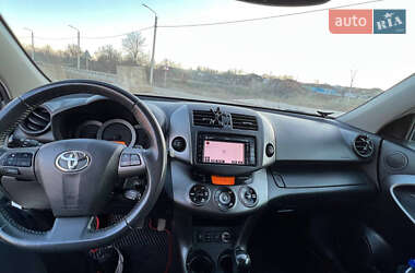 Позашляховик / Кросовер Toyota RAV4 2010 в Новодністровську