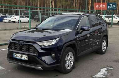 Позашляховик / Кросовер Toyota RAV4 2021 в Києві