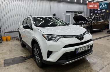 Позашляховик / Кросовер Toyota RAV4 2017 в Вінниці