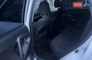 Позашляховик / Кросовер Toyota RAV4 2012 в Рівному