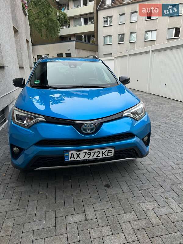 Toyota RAV4 2016