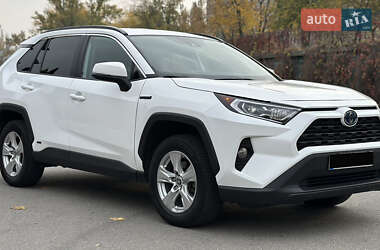 Позашляховик / Кросовер Toyota RAV4 2021 в Дніпрі