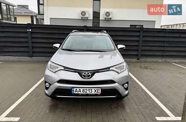 Позашляховик / Кросовер Toyota RAV4 2015 в Києві