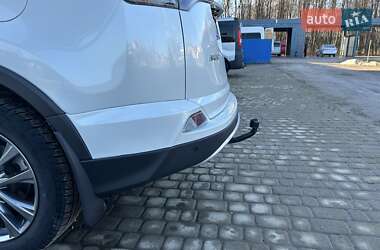 Внедорожник / Кроссовер Toyota RAV4 2018 в 