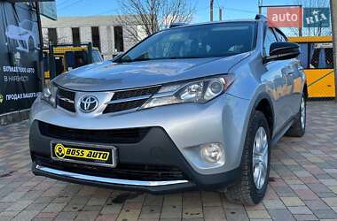 Внедорожник / Кроссовер Toyota RAV4 2015 в 