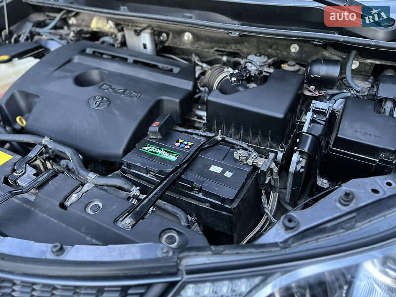 Позашляховик / Кросовер Toyota RAV4 2013 в Дрогобичі