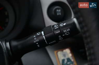 Внедорожник / Кроссовер Toyota RAV4 2011 в 