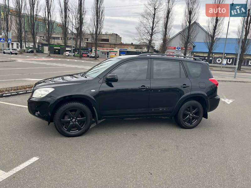 Внедорожник / Кроссовер Toyota RAV4 2008 в Киеве