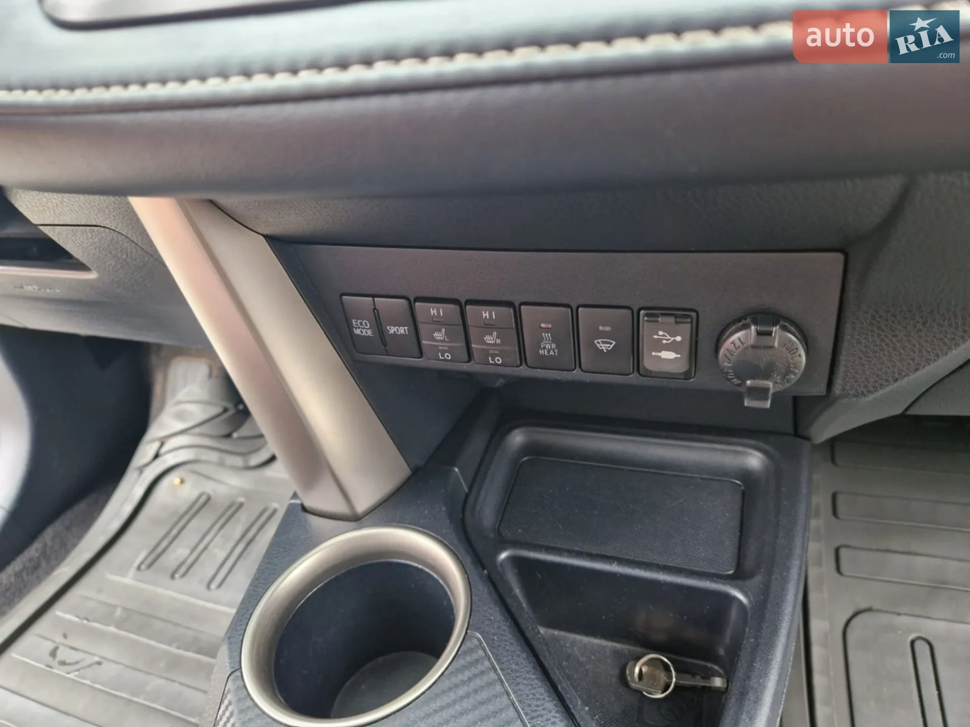 2013 Toyota RAV 4 - мініатюра 6