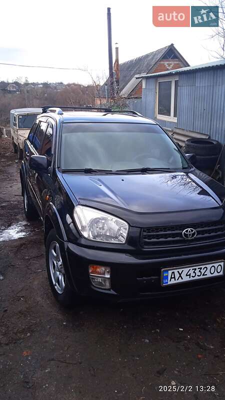 Внедорожник / Кроссовер Toyota RAV4 2001 в Харькове