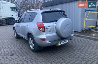 Внедорожник / Кроссовер Toyota RAV4 2007 в 