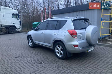 Внедорожник / Кроссовер Toyota RAV4 2007 в 