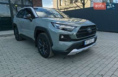 Внедорожник / Кроссовер Toyota RAV4 2024 в Ивано-Франковске