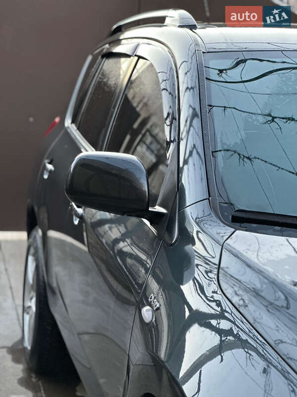 Позашляховик / Кросовер Toyota RAV4 2007 в Хусті