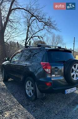 Позашляховик / Кросовер Toyota RAV4 2008 в 