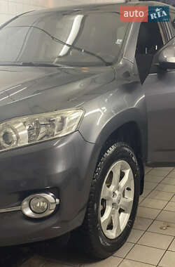 Позашляховик / Кросовер Toyota RAV4 2011 в Івано-Франківську