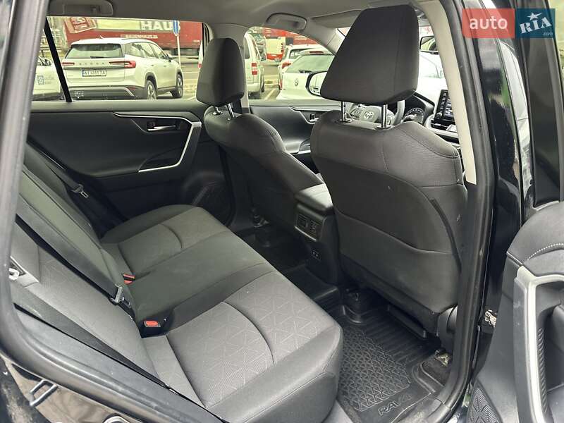 Позашляховик / Кросовер Toyota RAV4 2019 в Києві