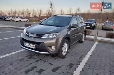 Позашляховик / Кросовер Toyota RAV4 2013 в Ірпені