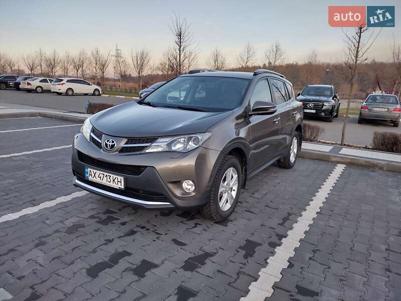 Toyota RAV4 2013