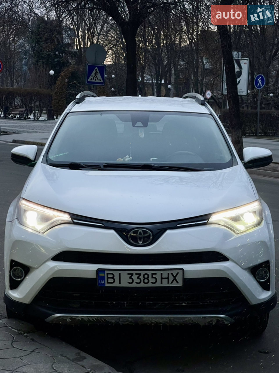 2018 Toyota RAV 4 - мініатюра 39