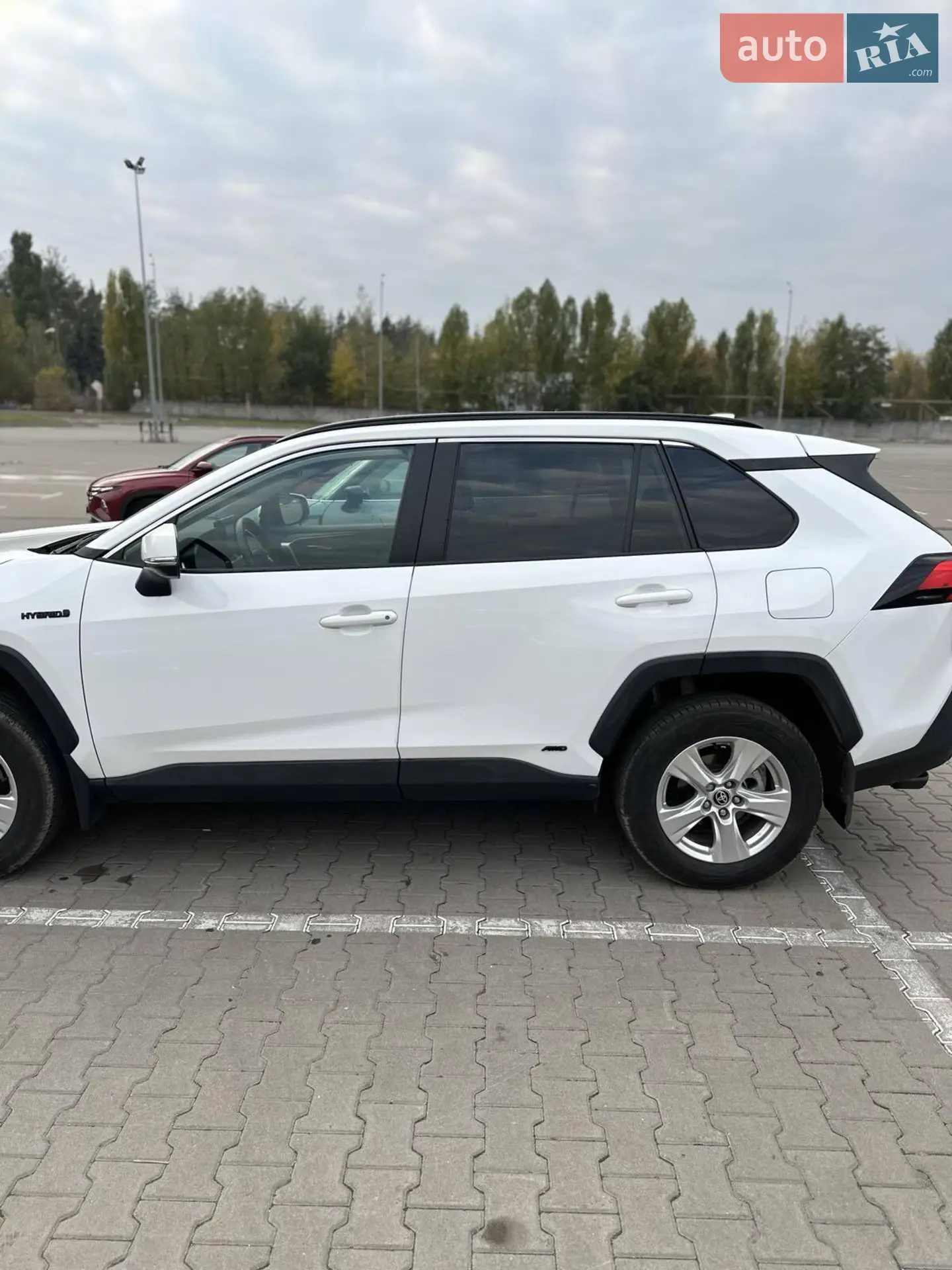 2021 Toyota RAV 4 - мініатюра 11