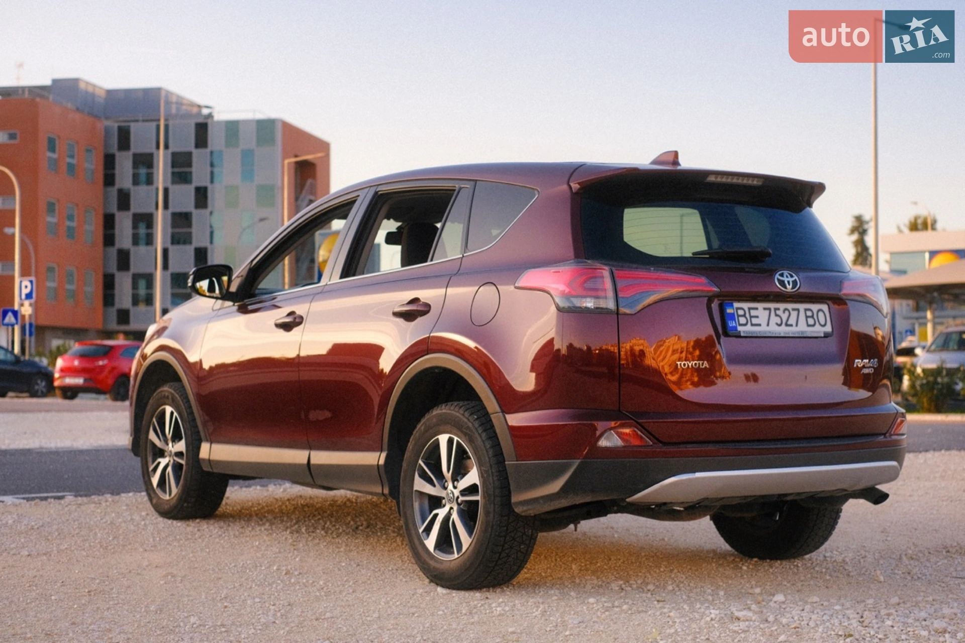 2016 Toyota RAV 4 - мініатюра 7