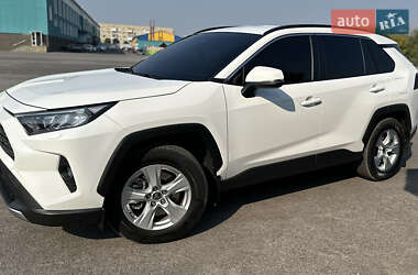 Позашляховик / Кросовер Toyota RAV4 2020 в Тульчині