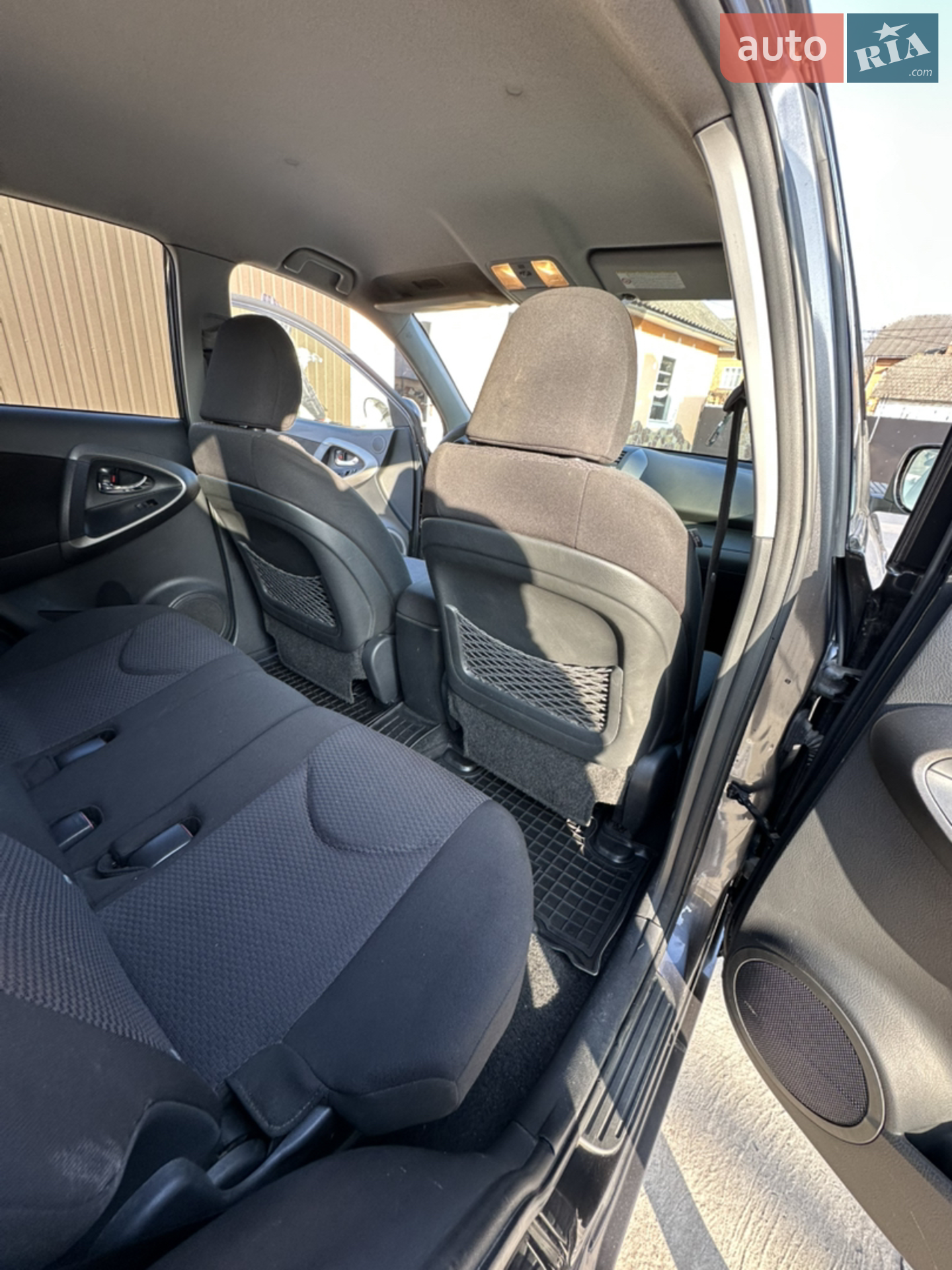 2011 Toyota RAV 4 - мініатюра 16
