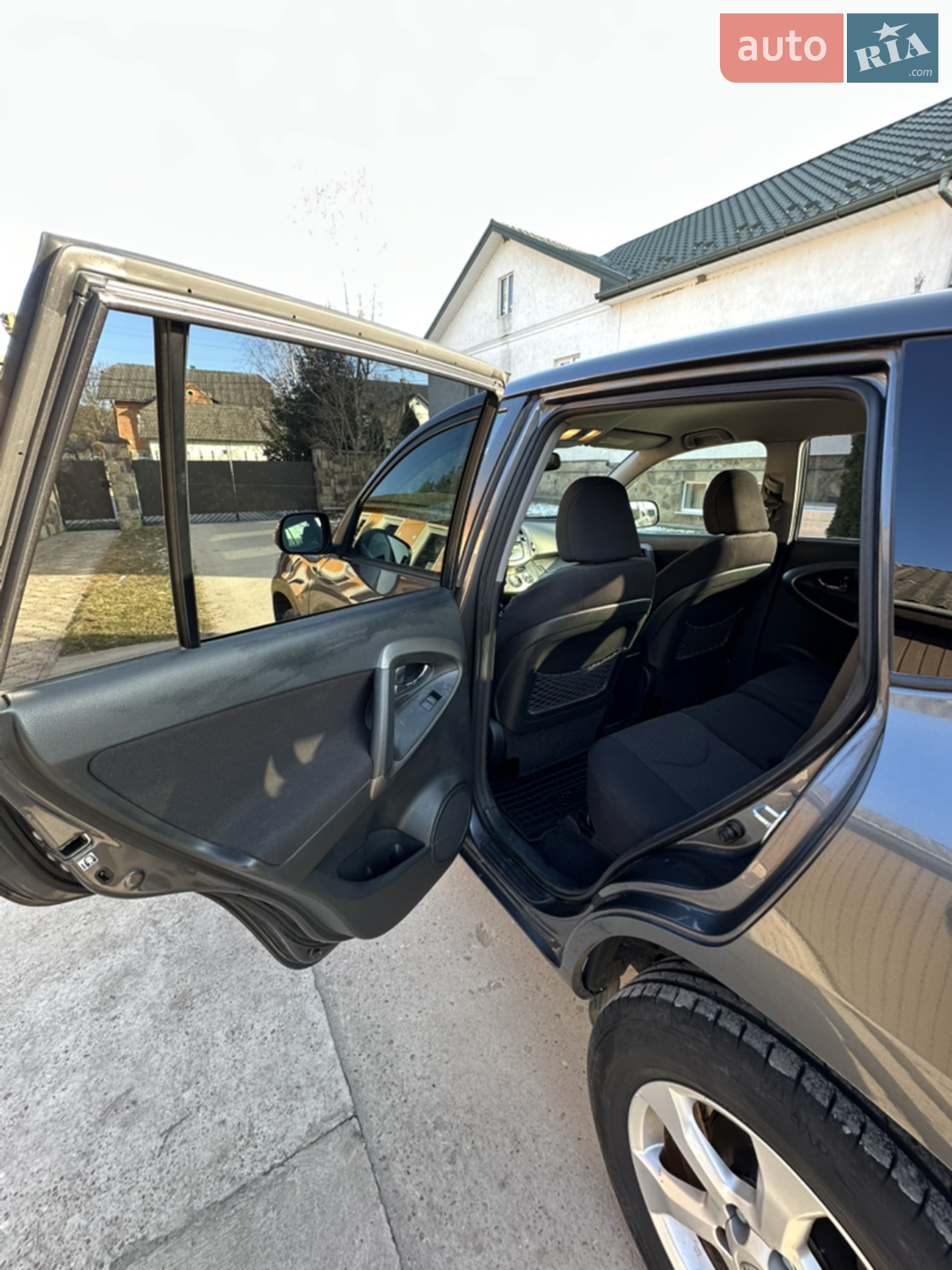 2011 Toyota RAV 4 - мініатюра 18