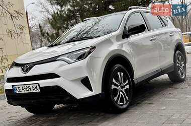 Внедорожник / Кроссовер Toyota RAV4 2016 в Днепре