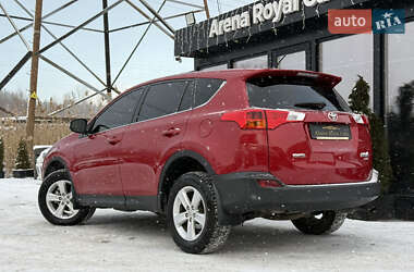 Внедорожник / Кроссовер Toyota RAV4 2013 в 