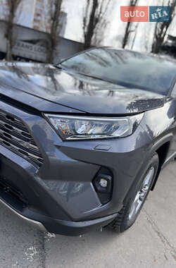 Внедорожник / Кроссовер Toyota RAV4 2023 в Черкассах