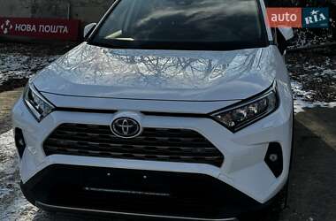 Внедорожник / Кроссовер Toyota RAV4 2023 в Новоднестровске