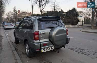 Внедорожник / Кроссовер Toyota RAV4 2005 в Львове