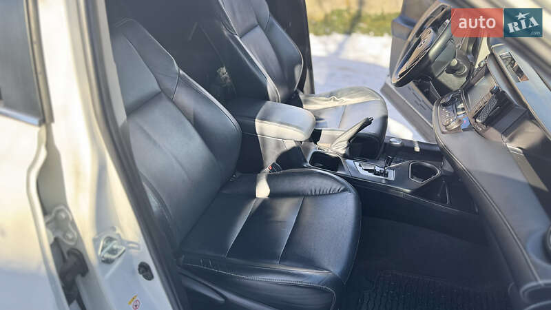 Позашляховик / Кросовер Toyota RAV4 2016 в Костопілі фото 22 Позашляховик / Кросовер Toyota RAV4 2016 в Костопілі