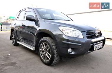 Внедорожник / Кроссовер Toyota RAV4 2006 в Львове