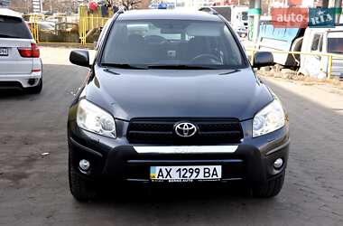 Позашляховик / Кросовер Toyota RAV4 2006 в Львові