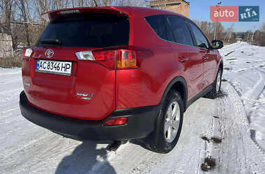 Внедорожник / Кроссовер Toyota RAV4 2013 в Чернигове