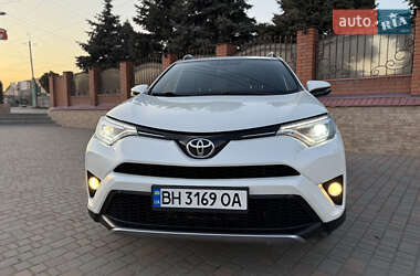 Внедорожник / Кроссовер Toyota RAV4 2016 в Одессе