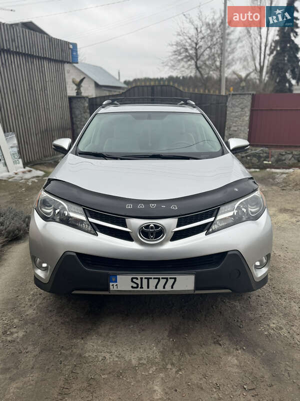 Позашляховик / Кросовер Toyota RAV4 2013 в Броварах