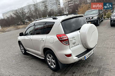 Позашляховик / Кросовер Toyota RAV4 2011 в Черкасах