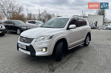 Позашляховик / Кросовер Toyota RAV4 2011 в Черкасах