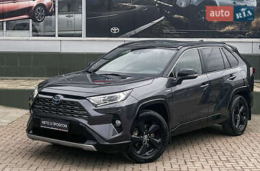 Позашляховик / Кросовер Toyota RAV4 2020 в Чернівцях