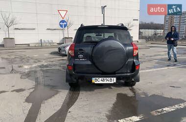 Позашляховик / Кросовер Toyota RAV4 2008 в Львові