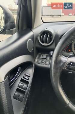 Позашляховик / Кросовер Toyota RAV4 2012 в Києві