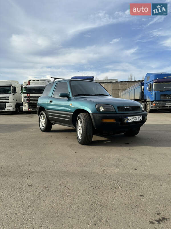 Внедорожник / Кроссовер Toyota RAV4 1995 в Николаеве